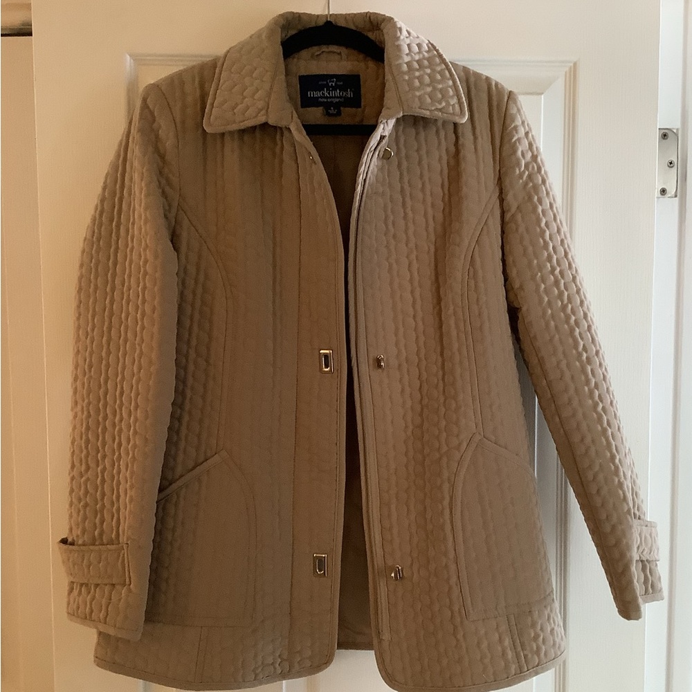 Mackintosh quilted jacket. NWOTS. Creamy beige